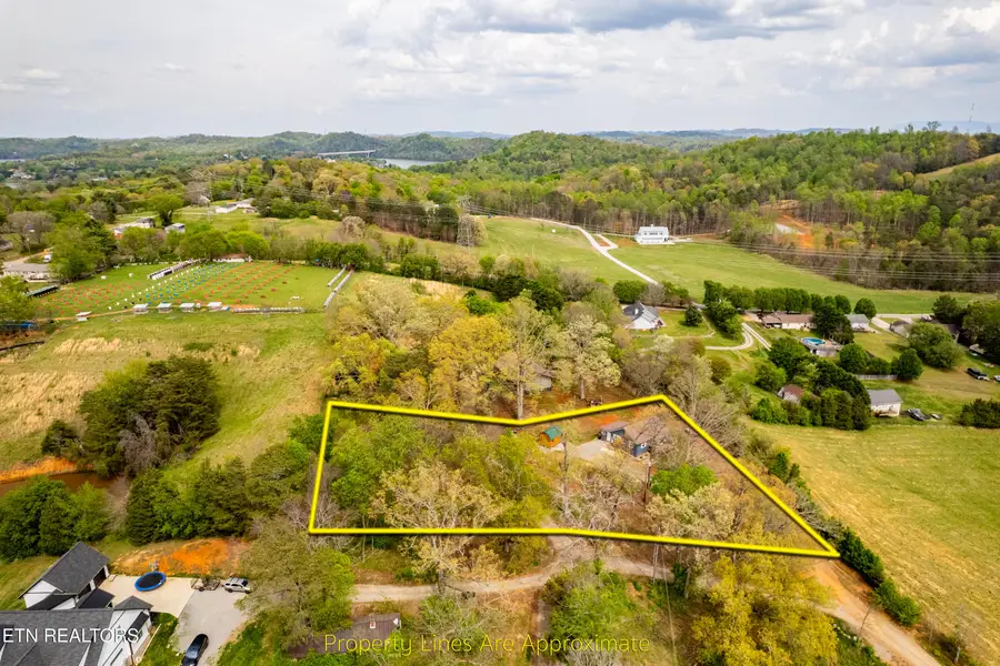 139 Devault Lane, Louisville, TN 37777 - #2