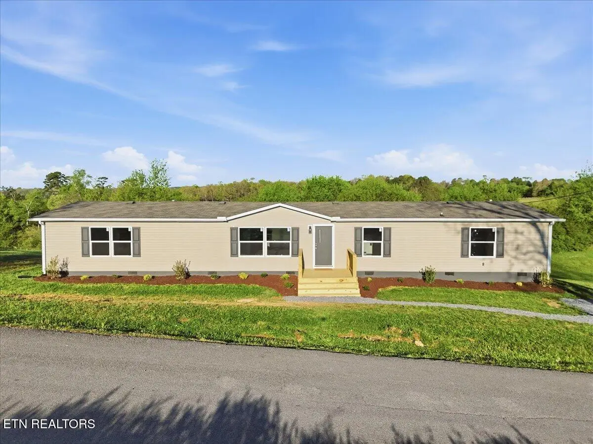 221 Woodby Fridley Rd, Sweetwater, TN 37874 - #1