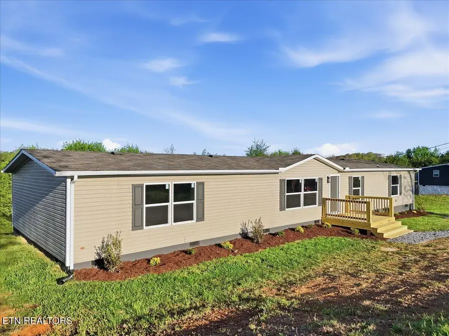 221 Woodby Fridley Rd, Sweetwater, TN 37874 - #2