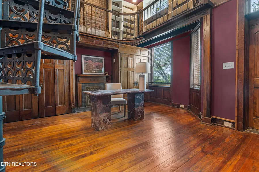 105 W 5th Ave, Knoxville, TN 37917 - #3