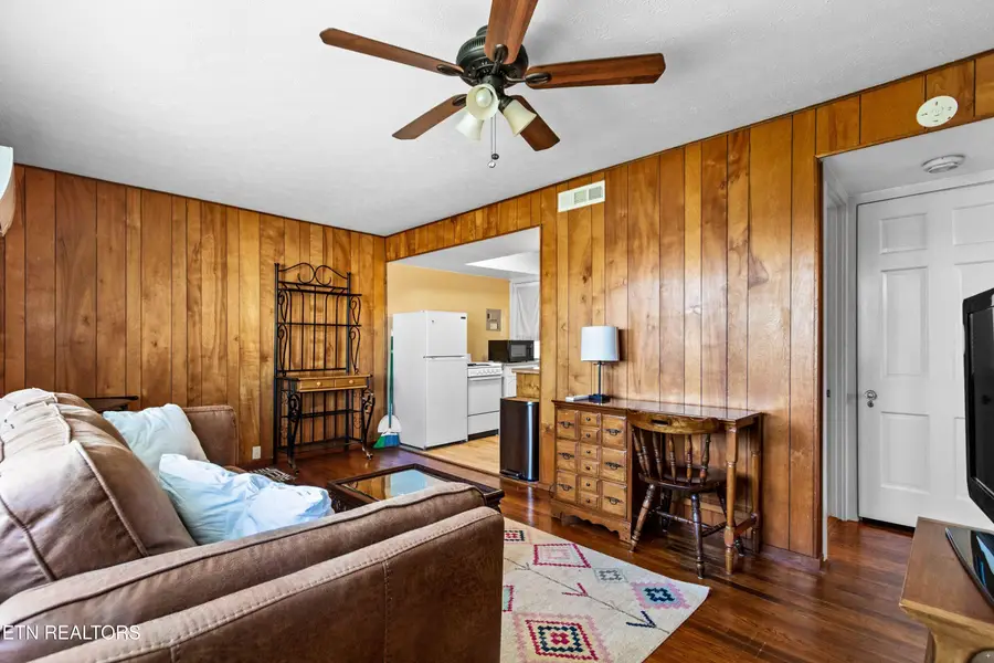 111 Vienna Rd, Oak Ridge, TN 37830 - #2