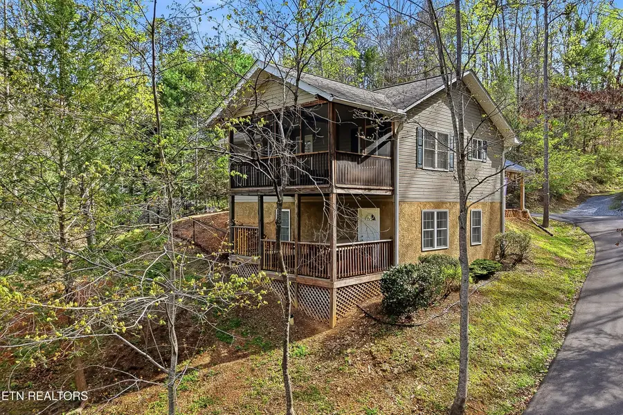 604 Monte Wood Circle, Pigeon Forge, TN 37863 - #2