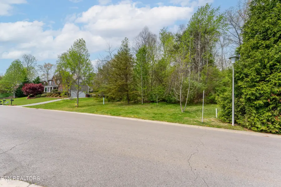 127 Crossroads Blvd, Oak Ridge, TN 37830 - #2