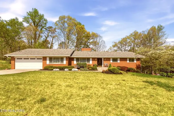 116 Caldwell Drive, Oak Ridge, TN 37830