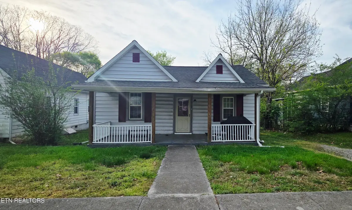 406 E Quincy Ave, Knoxville, TN 37917 - #1