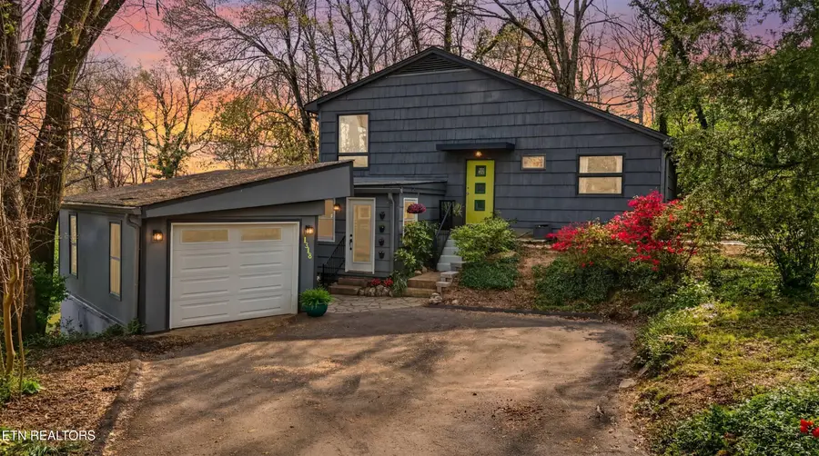 1318 N Briscoe Circle, Knoxville, TN 37912 - #2