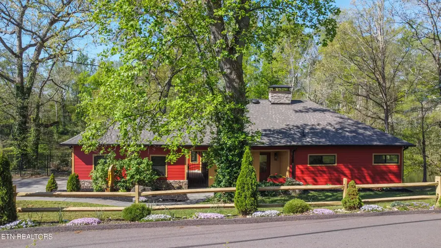 715 Lake Forest Drive, Knoxville, TN 37920 - #2