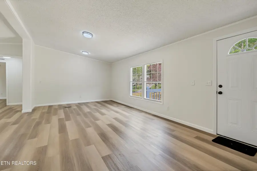 1352 Byrd Circle, Kingston, TN 37763 - #3