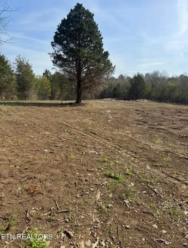 000 Silver City Rd, Whitesburg, TN 37891