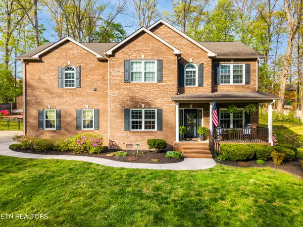 8016 Walker Rd, Knoxville, TN 37938