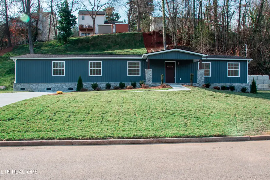 515 Greenwood Drive, Clinton, TN 37716 - #3
