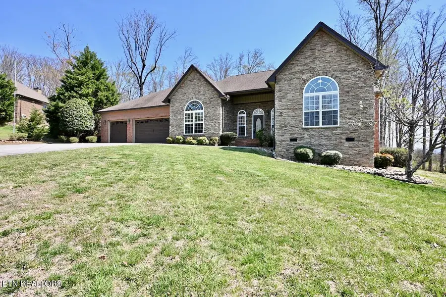 1261 Houston Springs Rd, Greenback, TN 37742 - #3