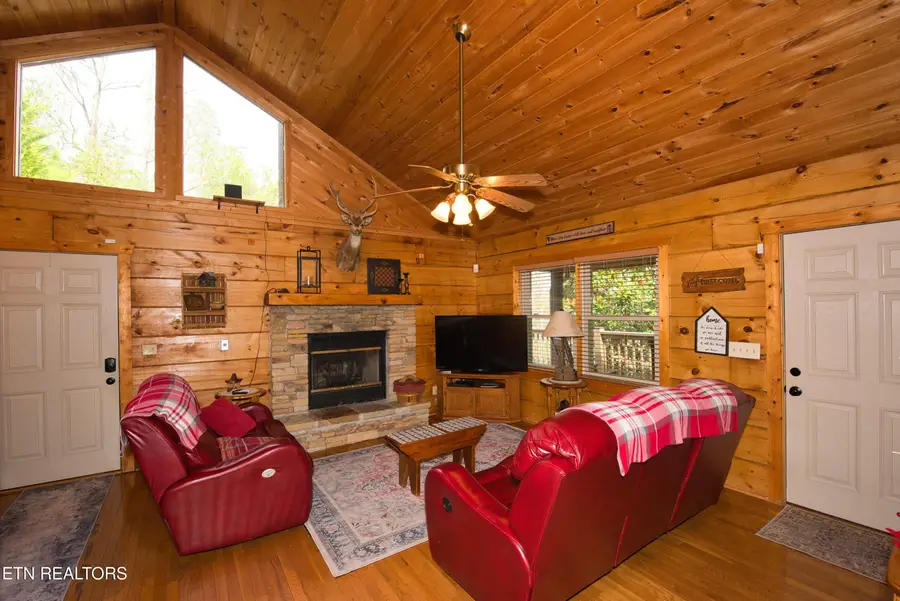 3209 Cristobal Way, Sevierville, TN 37862 - #2