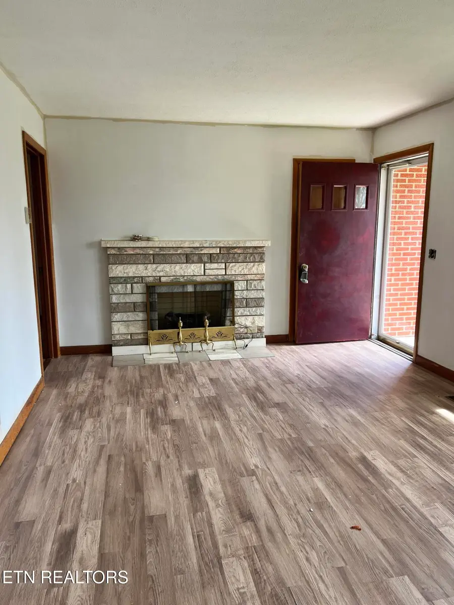 936 Delrose Drive, Kingsport, TN 37660 - #2