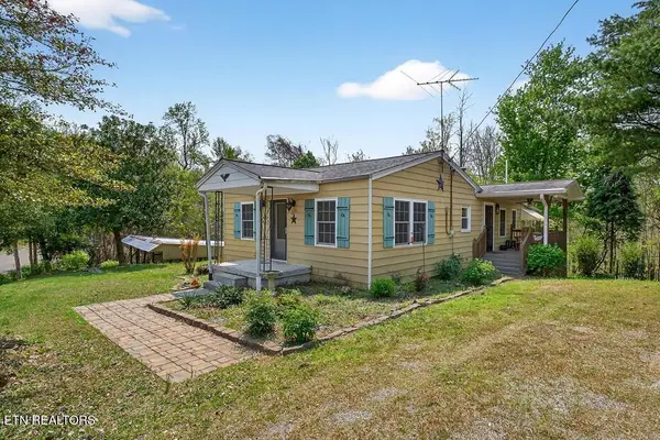 1932 Holly Creek Rd, Celina, TN 38551