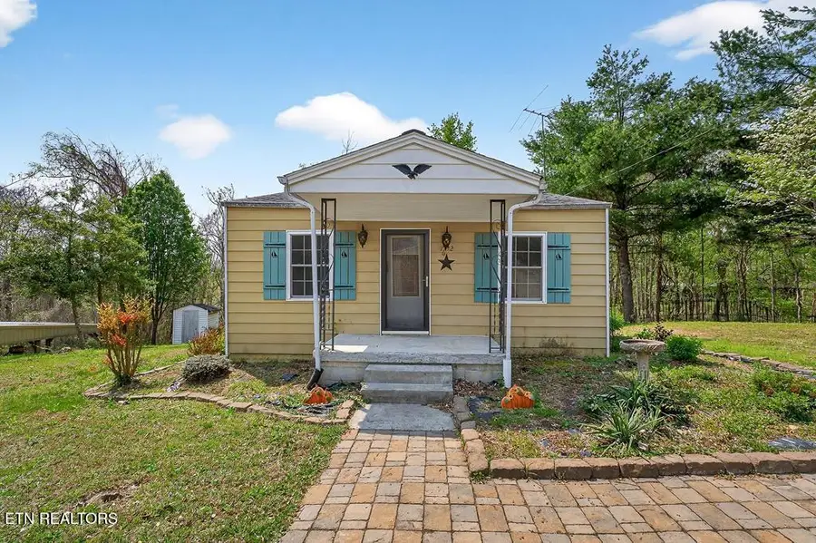 1932 Holly Creek Rd, Celina, TN 38551 - #2