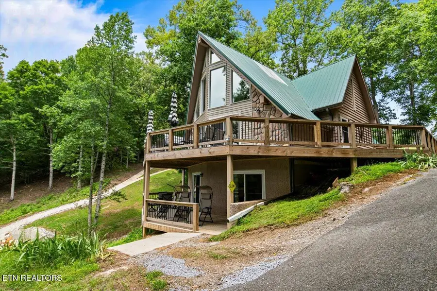 824 Deerfield Way, Lafollette, TN 37766 - #2