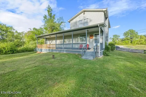 518 Flatt Spur Rd, Jamestown, TN 38556
