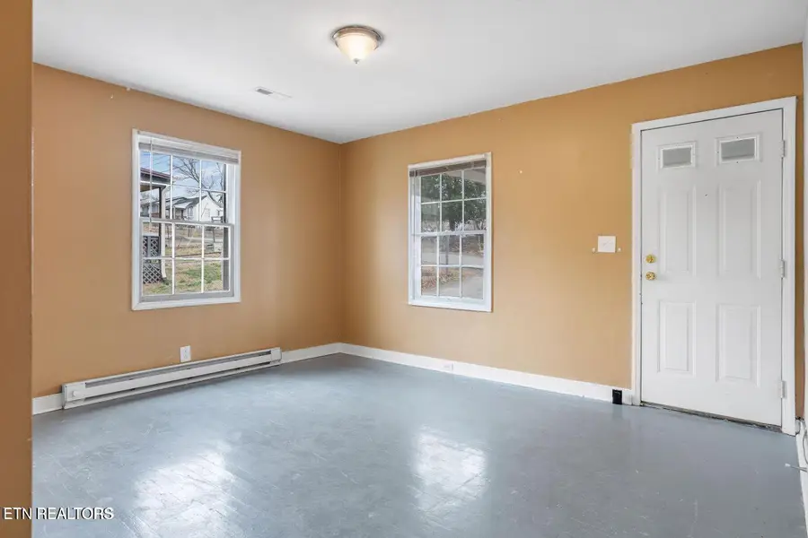 2635 Gaston Ave, Knoxville, TN 37917 - #3