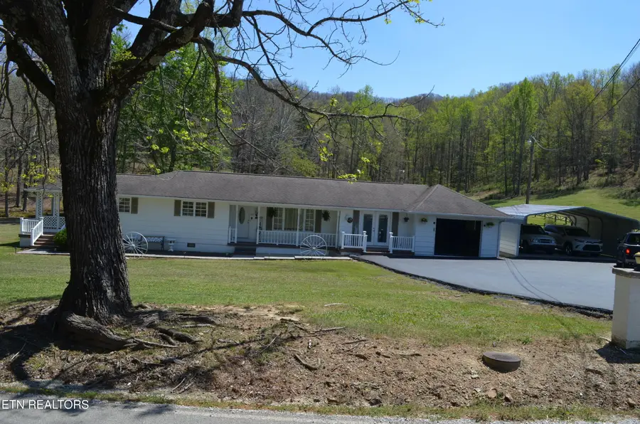 1391 Norma Rd, Huntsville, TN 37756 - #2