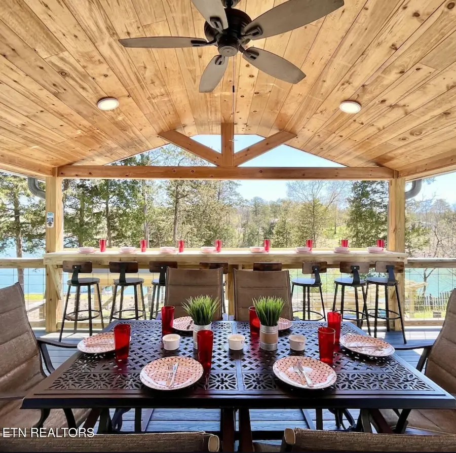 546 Shawnee Drive, Jacksboro, TN 37757 - #2