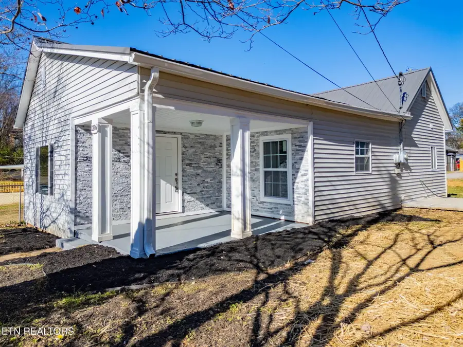 1216 NW Mercer St, Knoxville, TN 37921 - #3