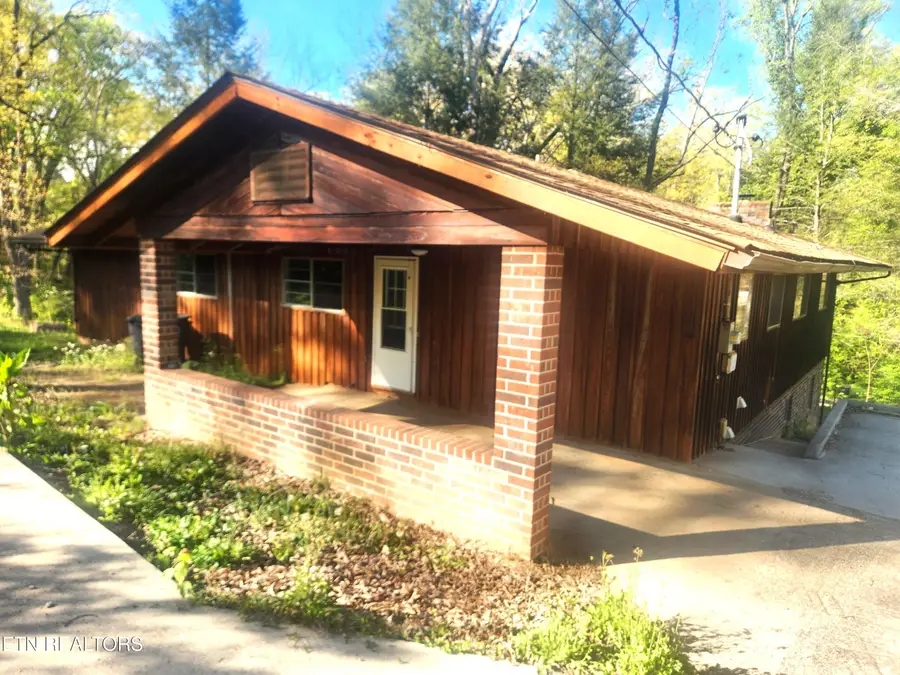 414 Guille St, Athens, TN 37303 - #2