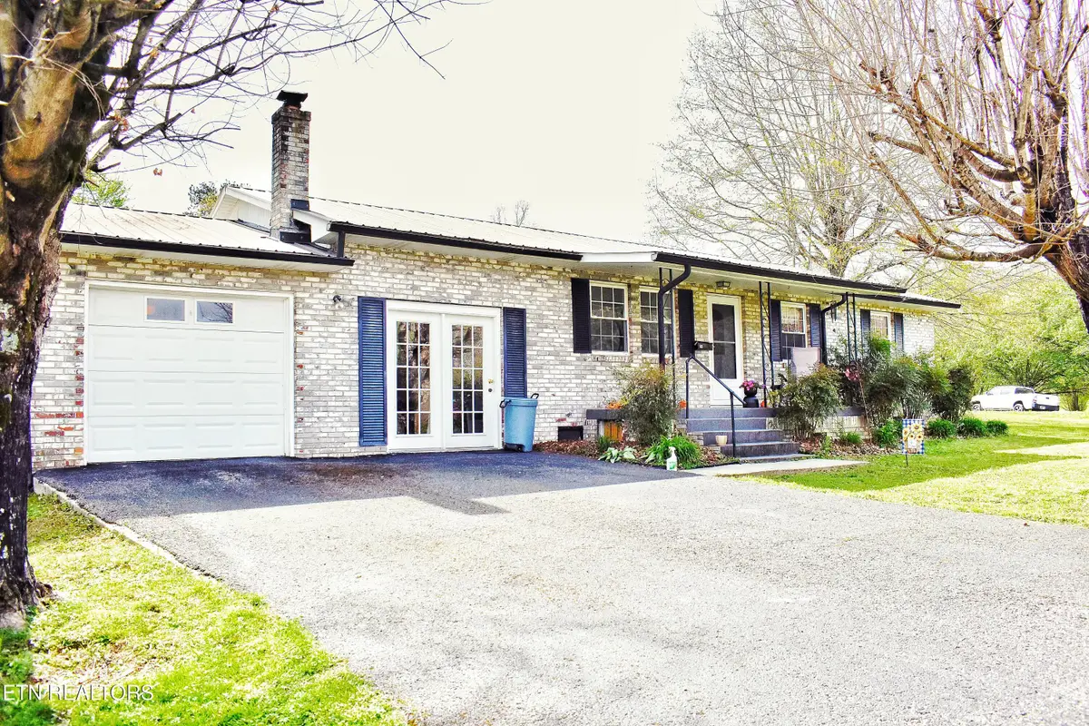 114 Verdun Rd, Oneida, TN 37841 - #1