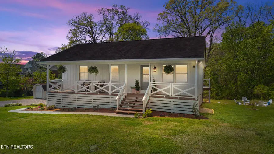 8001 Helen Drive, Powell, TN 37849 - #3