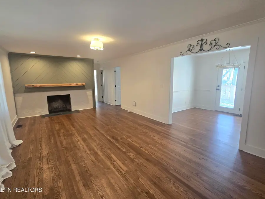 4615 W Sunset Rd, Knoxville, TN 37914 - #2