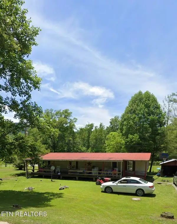 5285 White Oak Rd, Duff, TN 37729