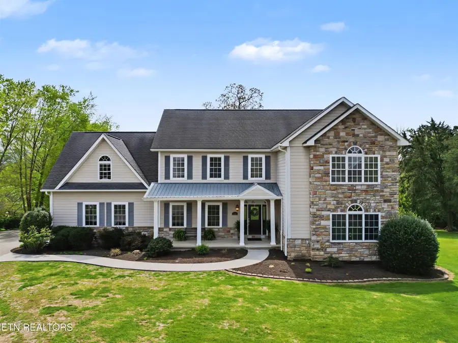 1323 Stonehenge Drive, Maryville, TN 37803 - #2