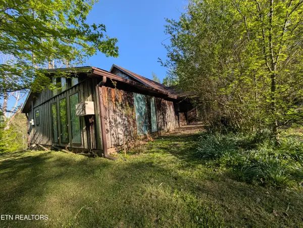 5490 Old Paris Murray Rd, Paris, TN 38242