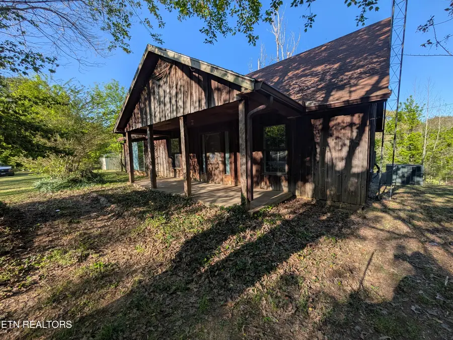 5490 Old Paris Murray Rd, Paris, TN 38242 - #2