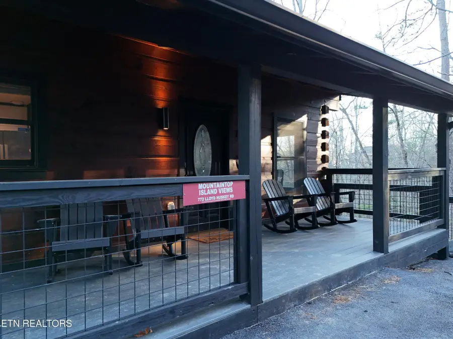 772 Lloyd Huskey Rd, Pigeon Forge, TN 37863 - #3