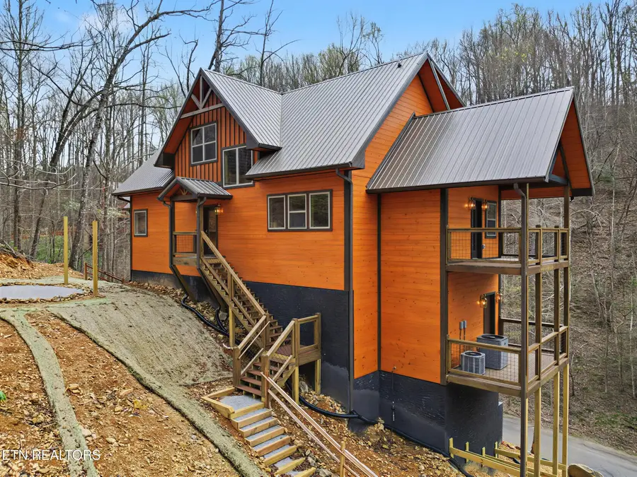 5165 Riversong Way, Sevierville, TN 37876 - #2