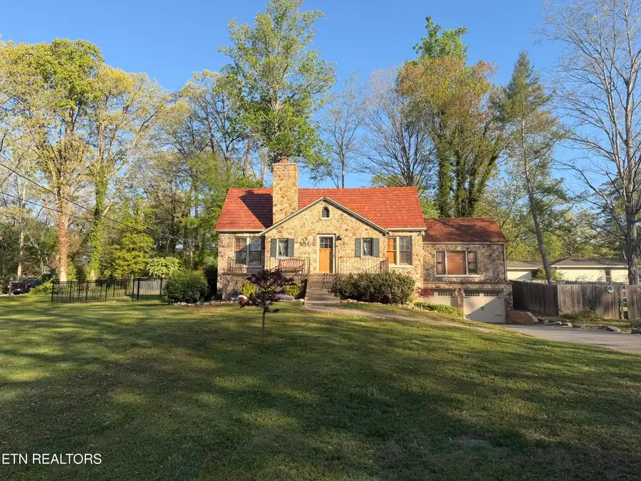 801 Kesterson Rd, Knoxville, TN 37918 - #2