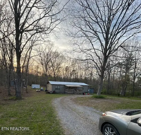 1223 Sheppard Rd, Jamestown, TN 38556