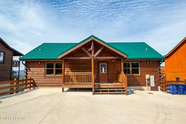 3708 Tilda Hilltop Way, Sevierville, TN 37862