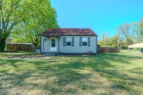 3703 Fairmont Blvd, Knoxville, TN 37917