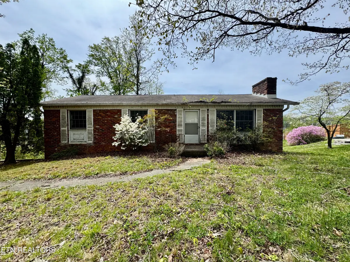 4520 Royalview Rd, Knoxville, TN 37921 - #1