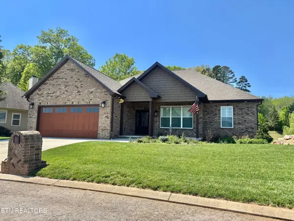 212 Waters Edge Way, Lenoir City, TN 37771