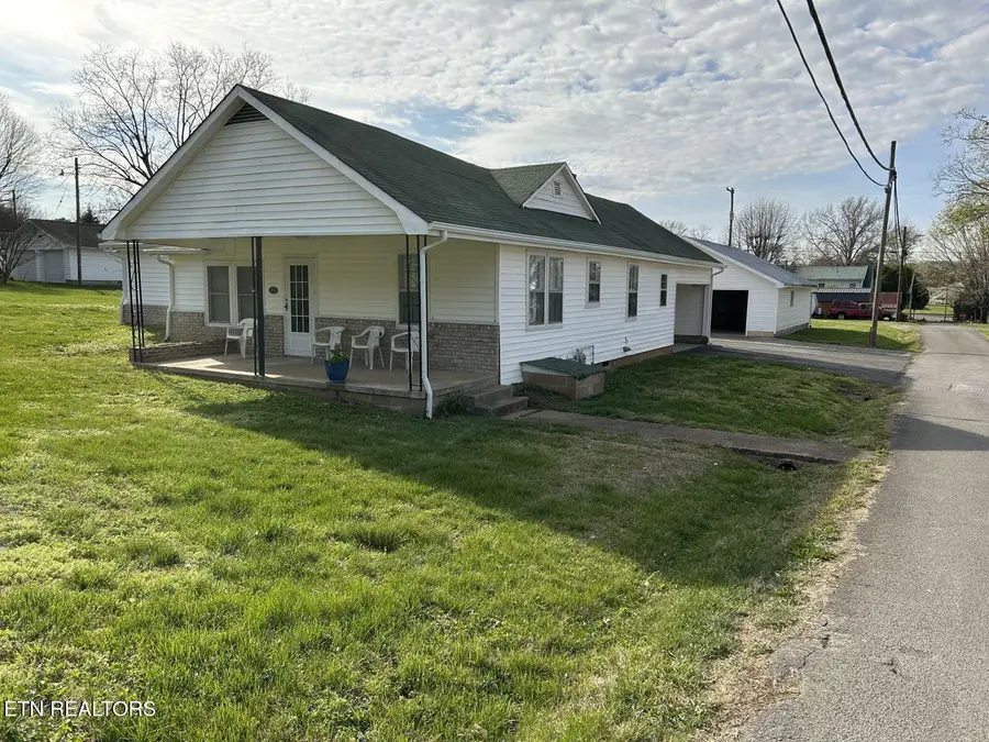 10 E Farrell St, Niota, TN 37826 - #3