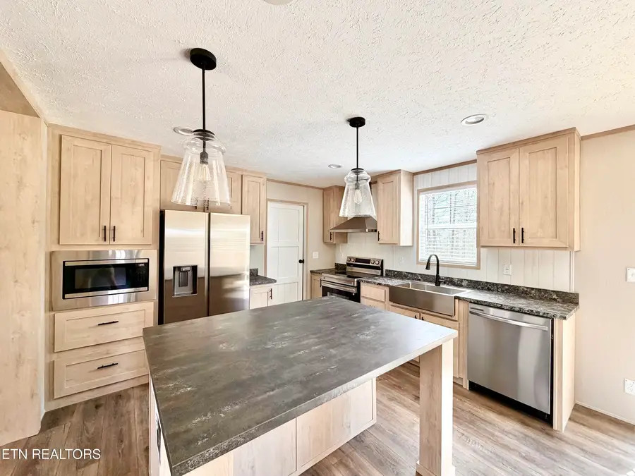 102 Serrento Lane, New Tazewell, TN 37825 - #3