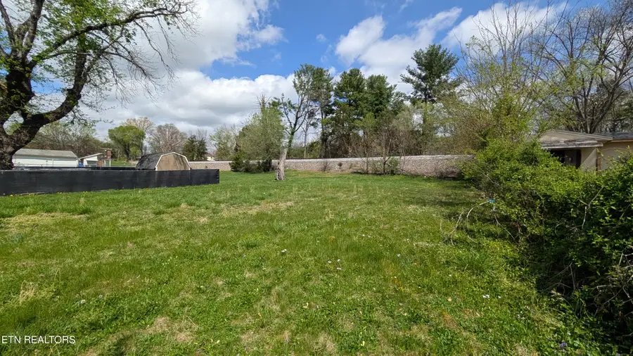 5110 Fennel Rd, Knoxville, TN 37912 - #3