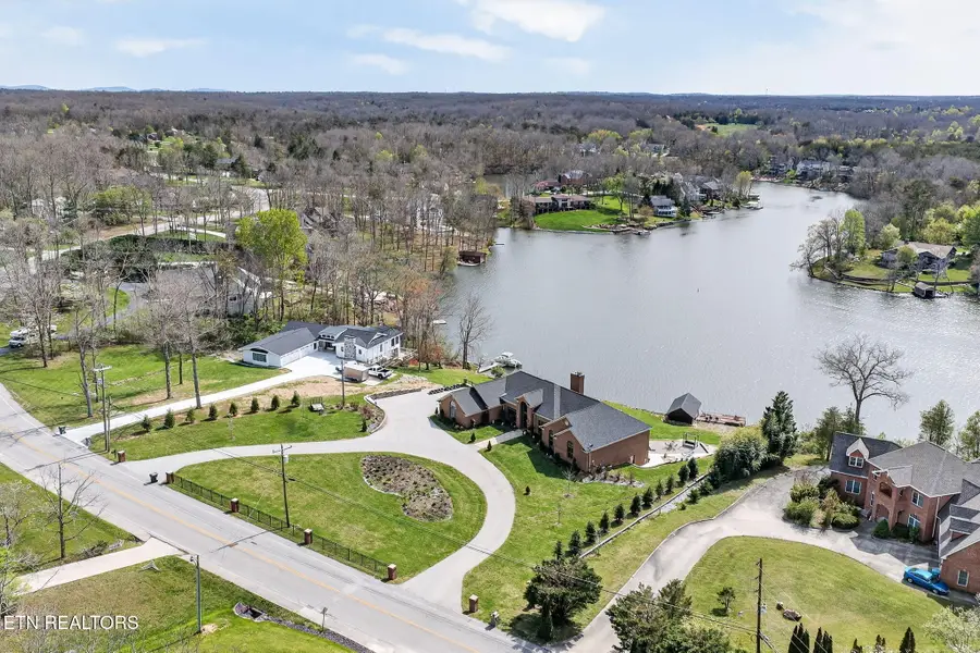 1042 Holiday Drive, Crossville, TN 38555 - #3