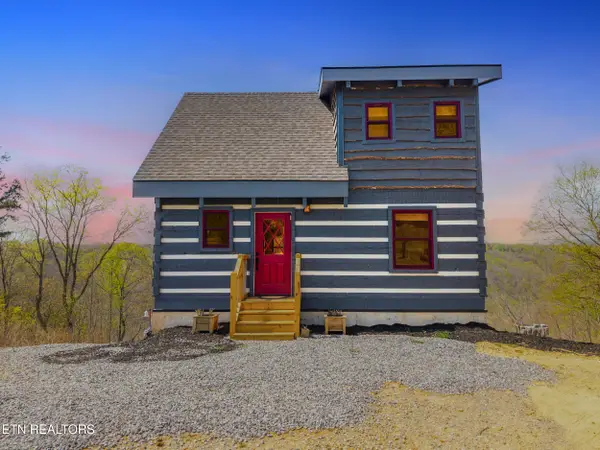 1160 Oak Grove Rd, Harrogate, TN 37752