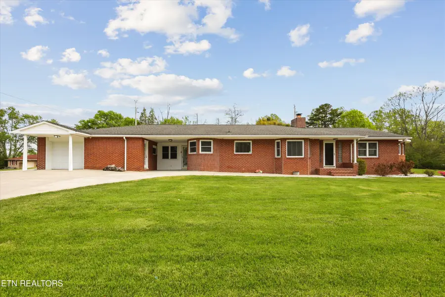 115 Spring St, Wartburg, TN 37887 - #2