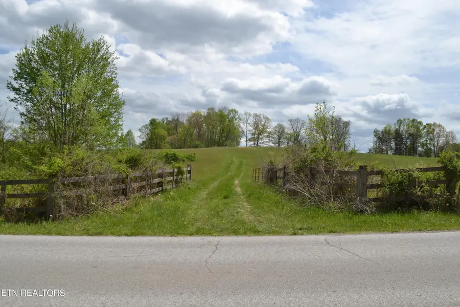 N Of Deer Lodge Hwy, Deer Lodge, TN 37726 - #2