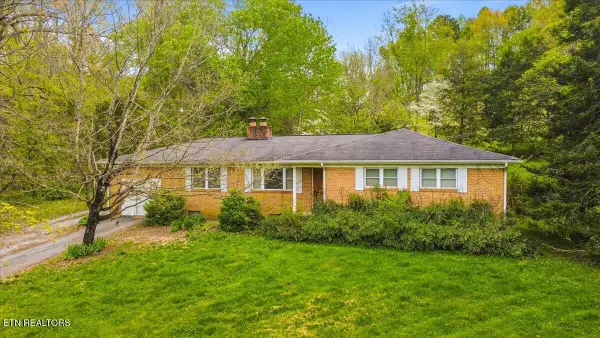 1851 Seals Rd, New Tazewell, TN 37825